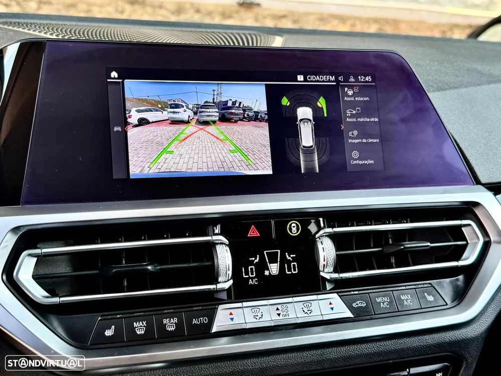 BMW 320 d Touring Pack Desportivo M Auto - 15