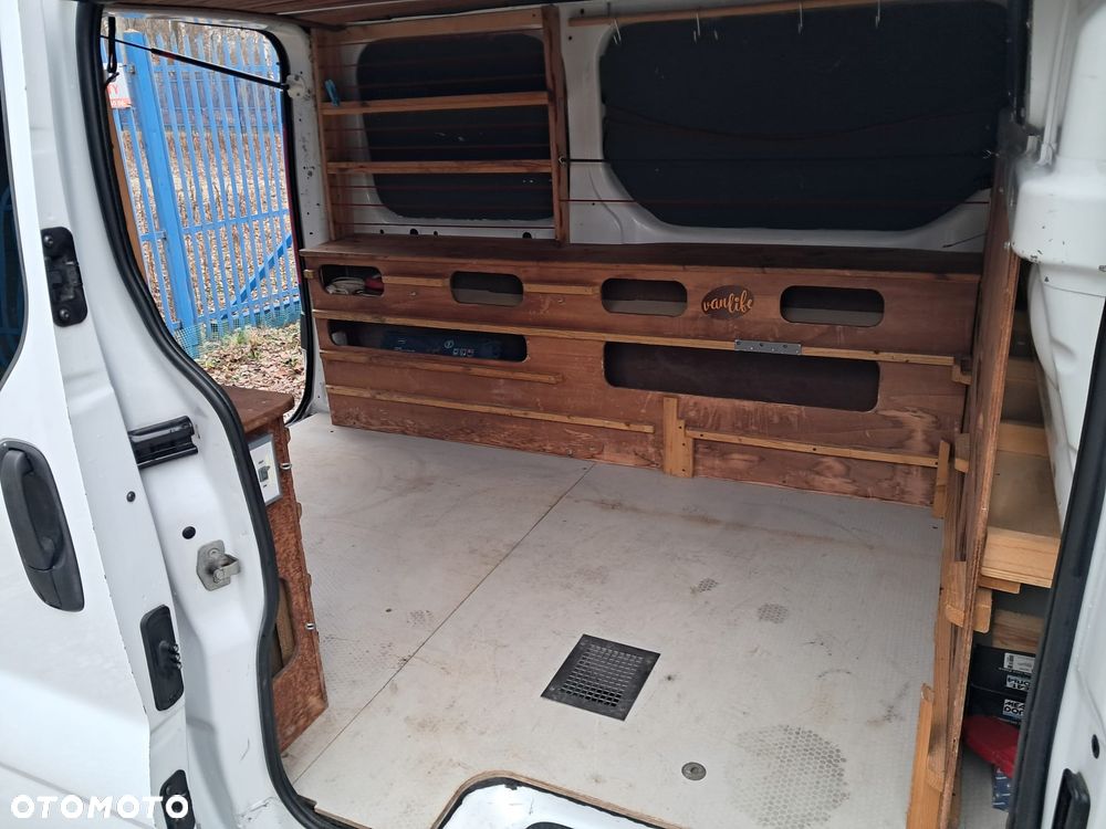 Renault trafic - 10