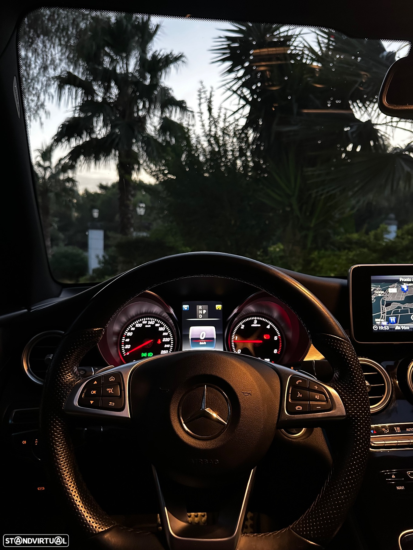 Mercedes-Benz GLC 220 d 4Matic 9G-TRONIC AMG Line - 11