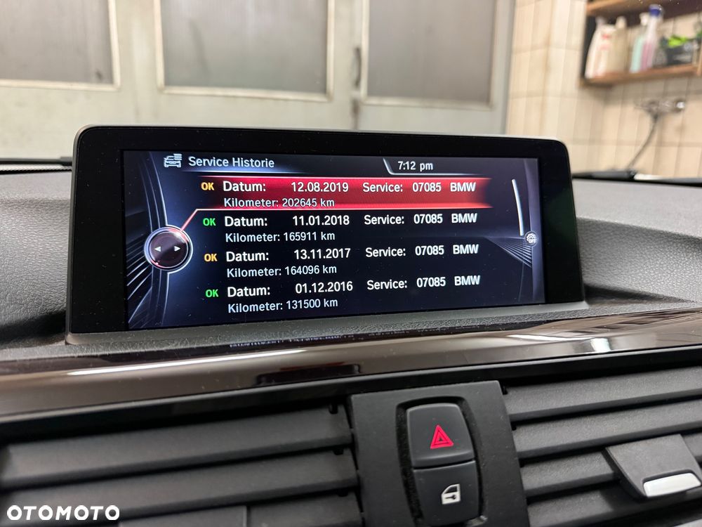 BMW Seria 3 330d M Sport - 21