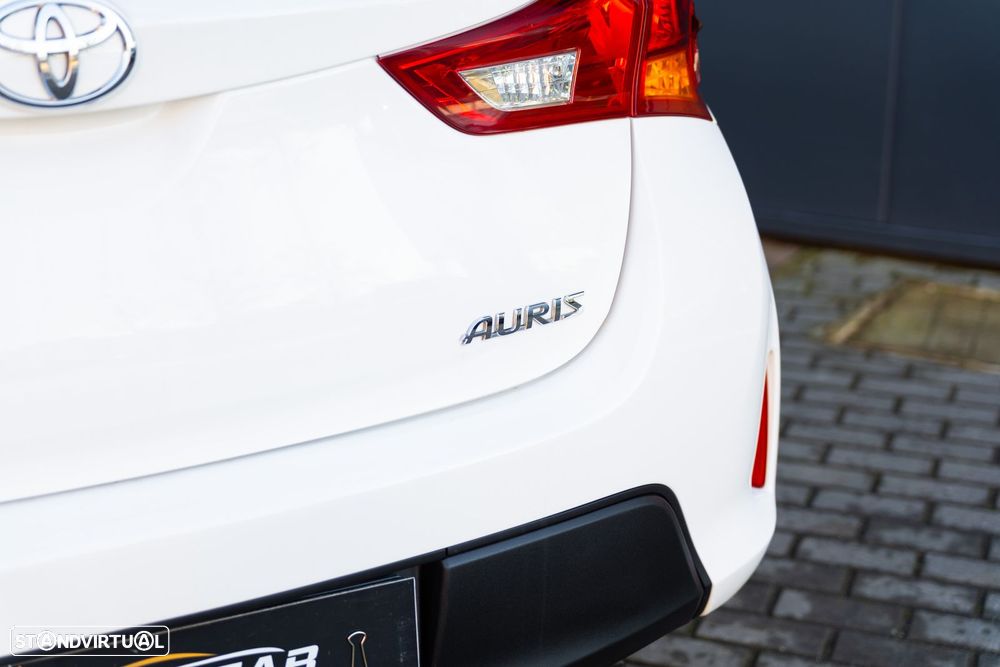 Toyota Auris 1.4 D-4D - 19