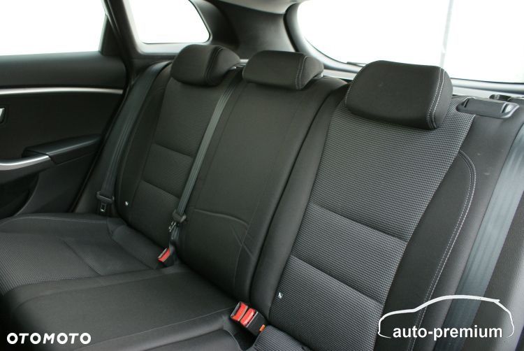 Hyundai i30 1.6 Premium - 26