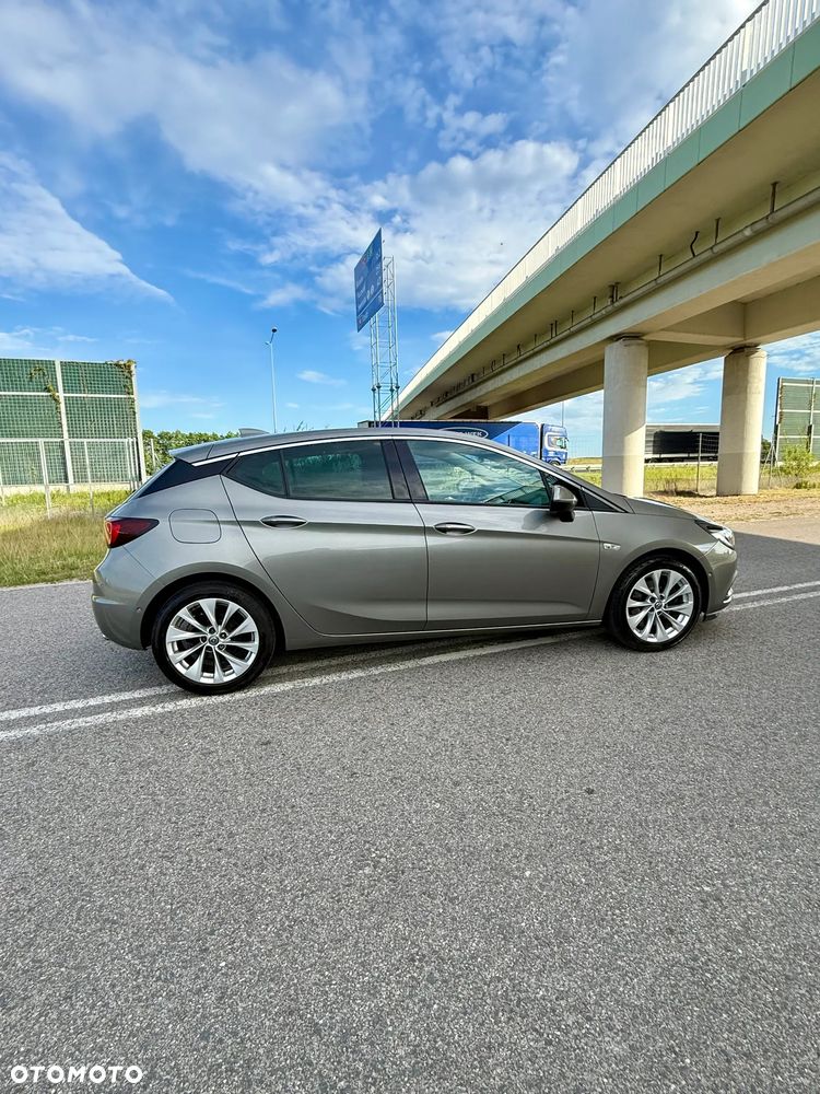 Opel Astra 1.6 T Elite S&S - 12