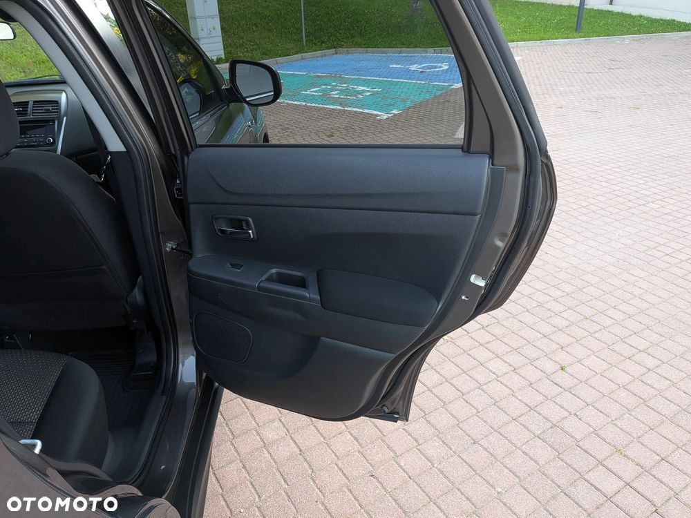 Mitsubishi ASX 1.6 Active - 16