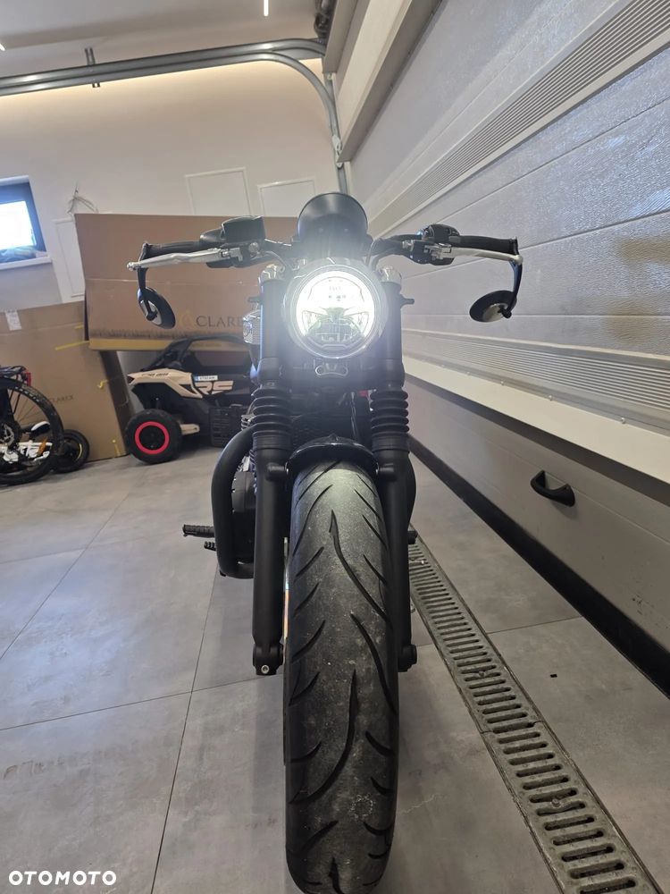 Triumph Speedmaster - 5