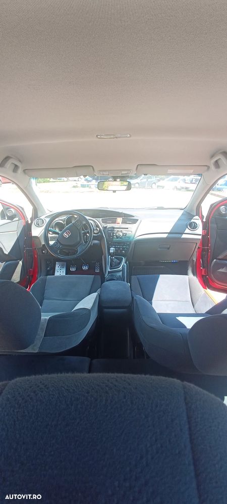 Honda Civic 1.8 i-VTEC MT Executive - 17