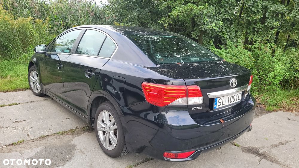 Toyota Avensis - 5