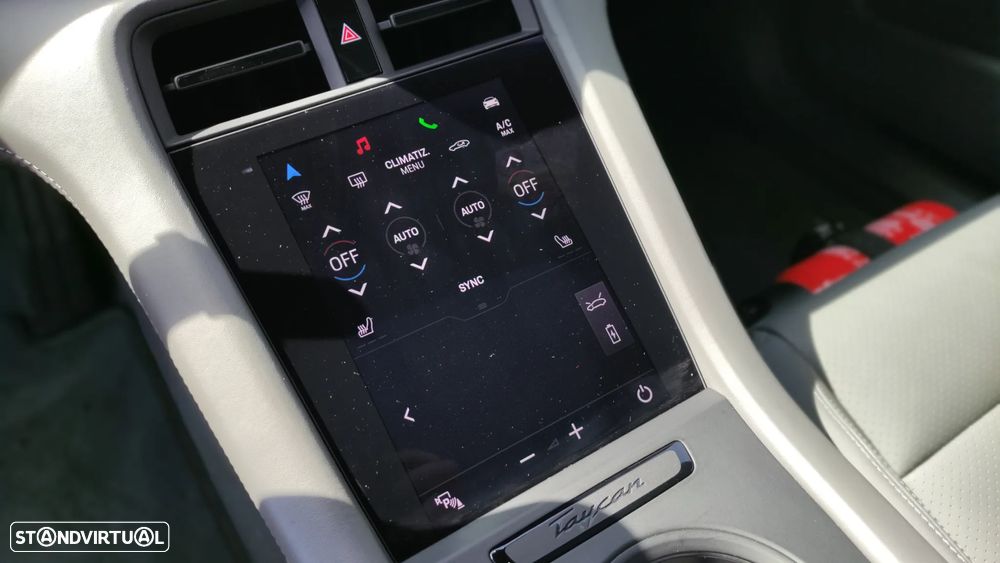 Porsche Taycan 4S Bateria Performance Plus - 27