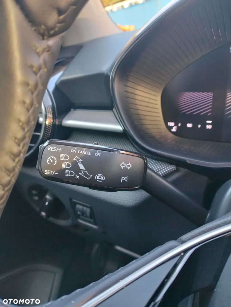 Skoda Fabia 1.0 TSI Selection - 9