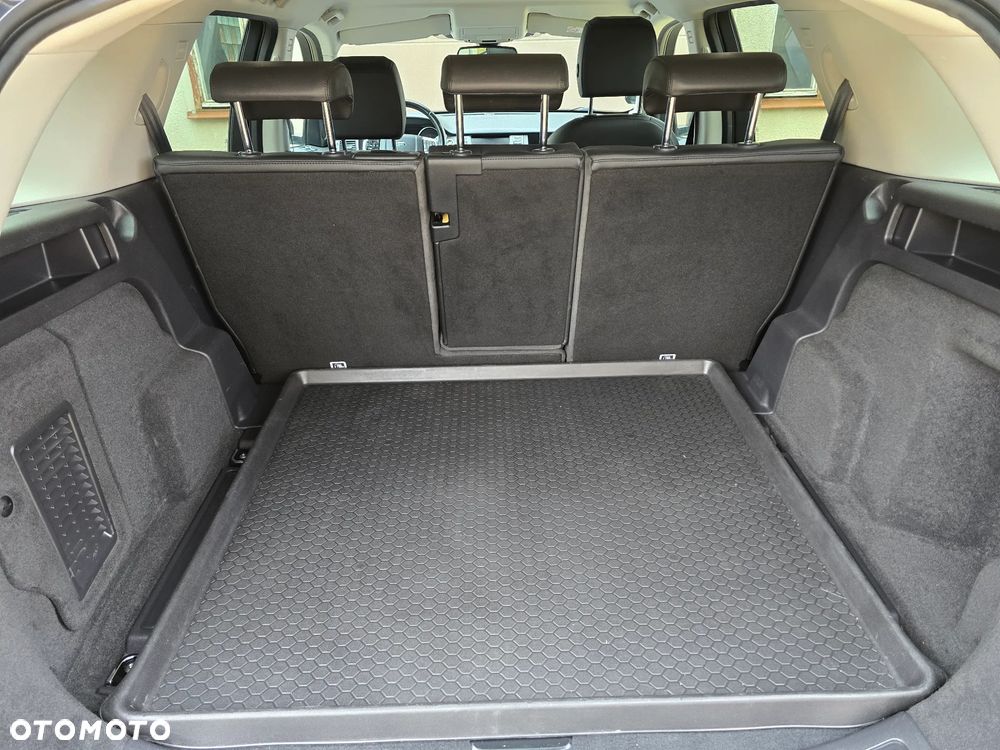 Land Rover Discovery Sport - 19