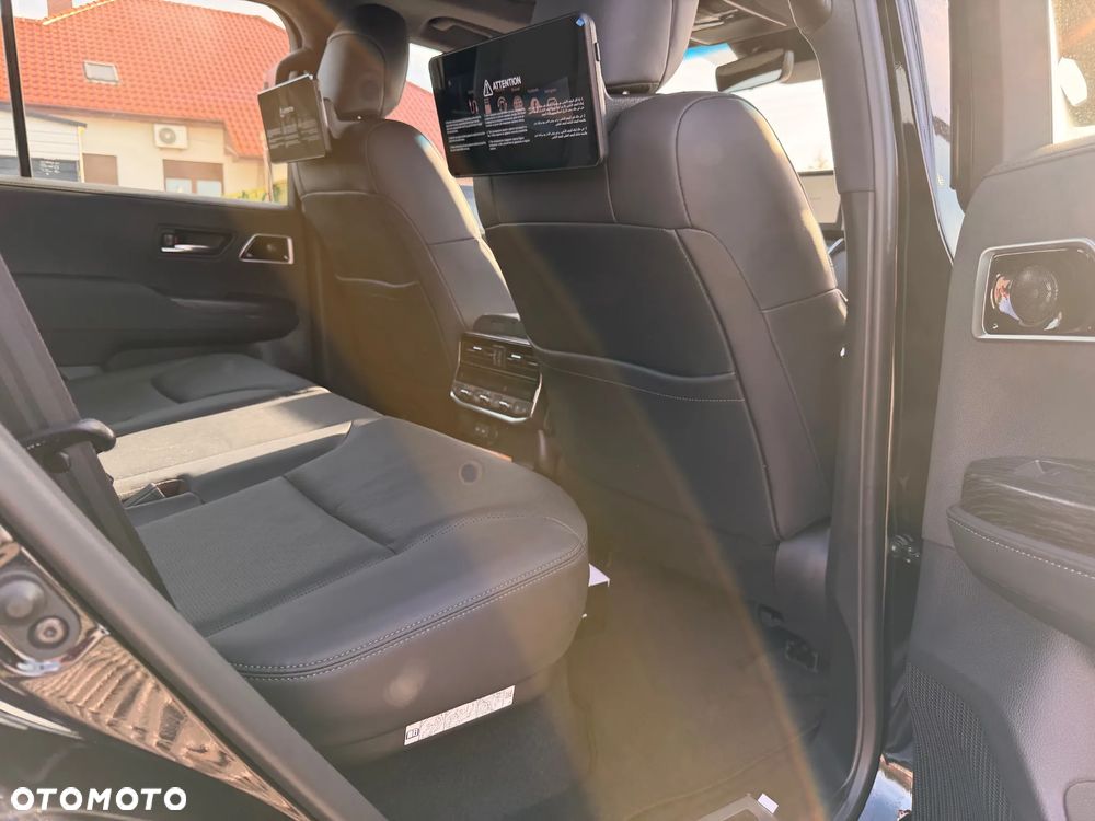 Toyota Land Cruiser - 11