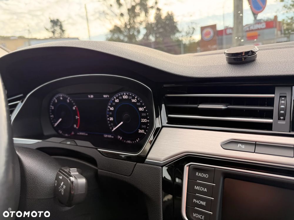 Volkswagen Passat 1.8 TSI BMT Highline DSG - 17