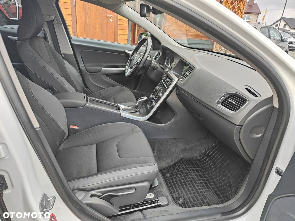 Volvo S60 - 17