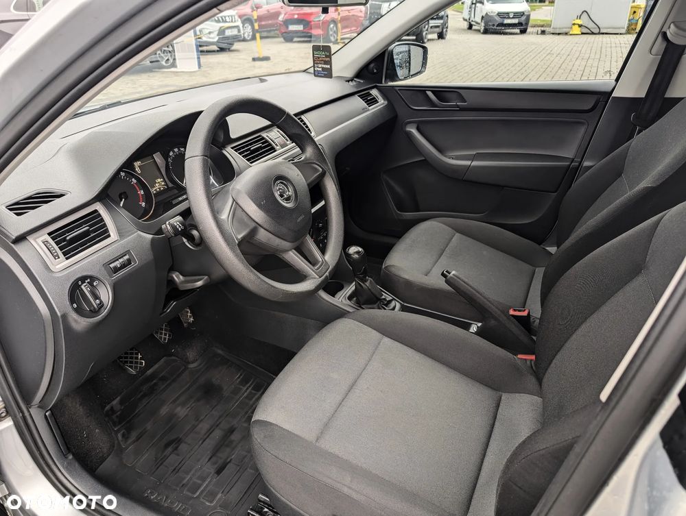 Skoda RAPID 1.2 TSI Ambition - 10