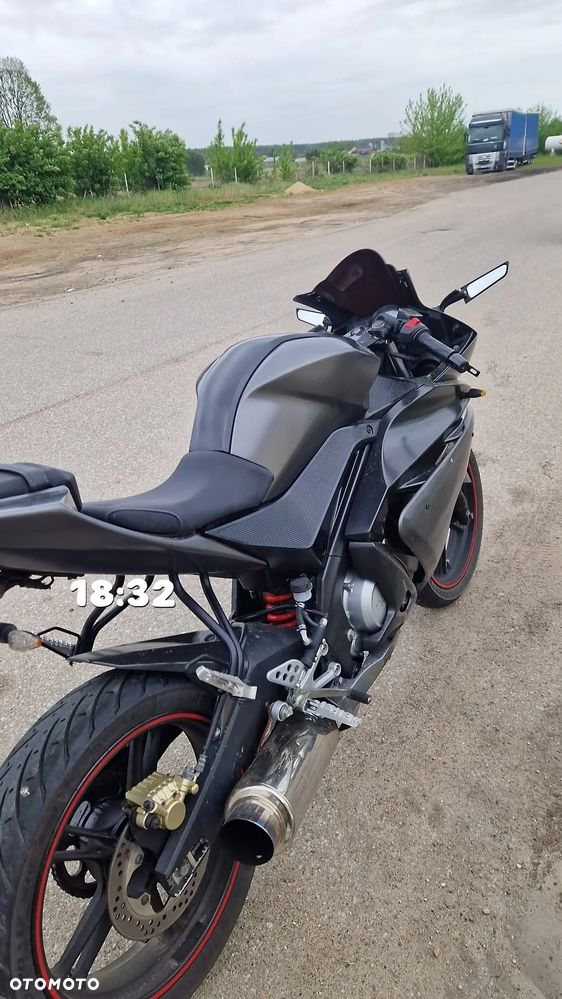 Yamaha R125 - 7
