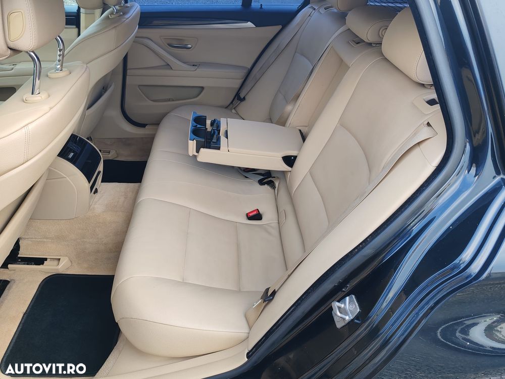 BMW Seria 5 520d - 14