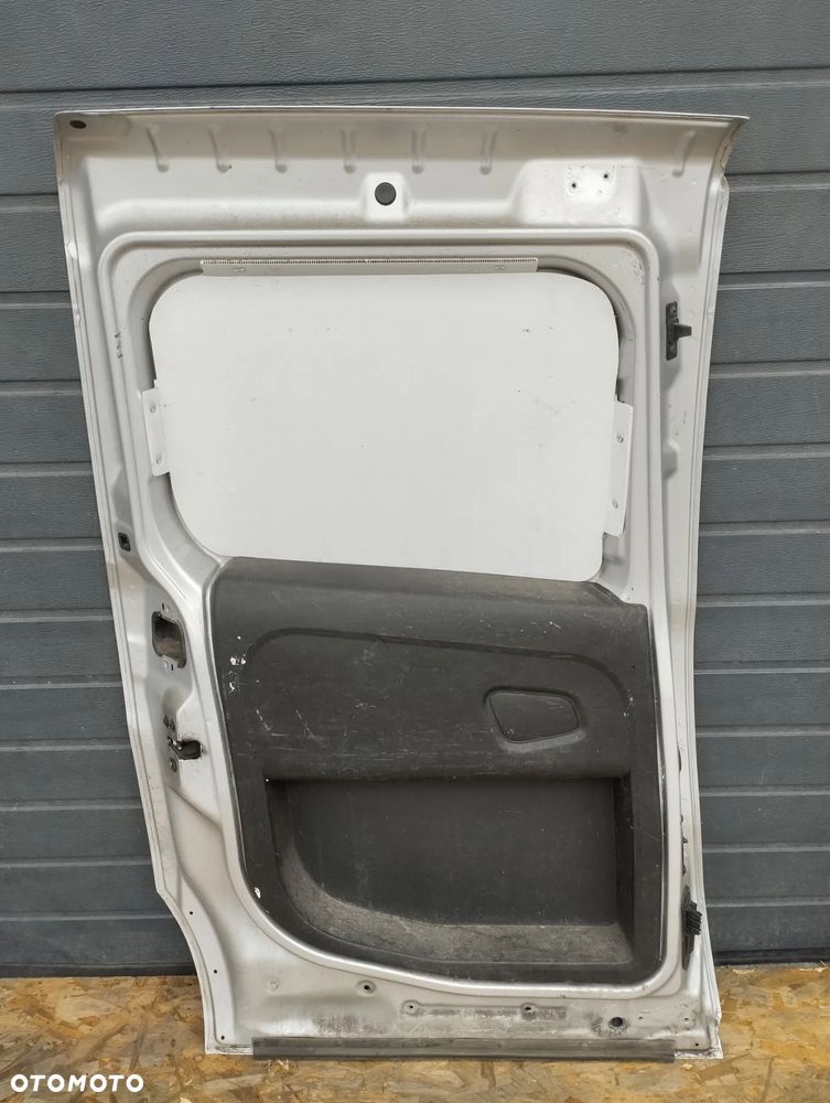 DRZWI BOCZNE PRZESUWNE LEWE OPEL COMBO D FIAT DOBLO II 2011- ROK - 11