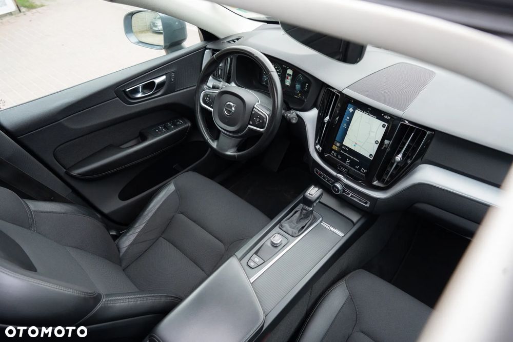 Volvo XC 60 D4 Geartronic Momentum Pro - 21