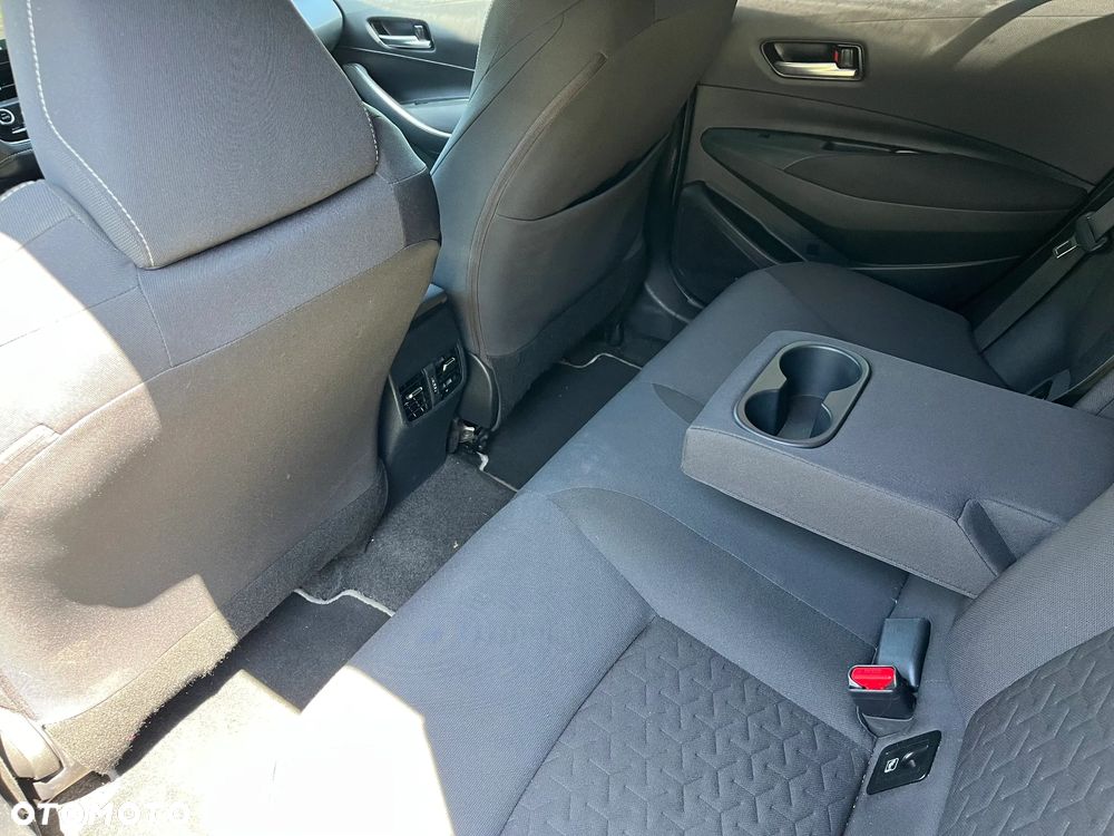 Toyota Corolla 1.8 Hybrid Executive - 12
