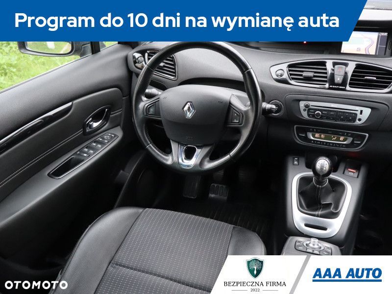 Renault Grand Scenic - 8