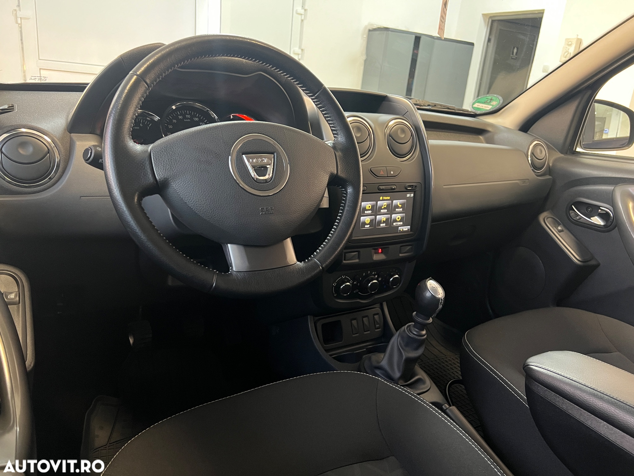 Dacia Duster dCi 110 FAP 4x2 Blackshadow - 7