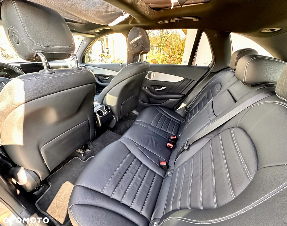 Mercedes-Benz GLC - 14