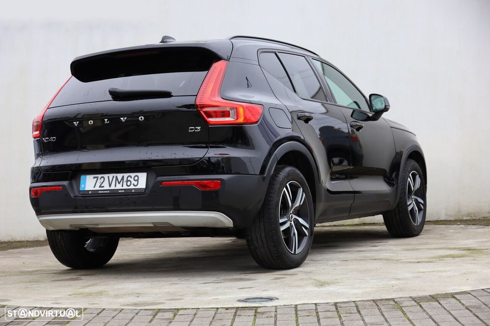Volvo XC 40 2.0 D3 Momentum Geartronic - 6