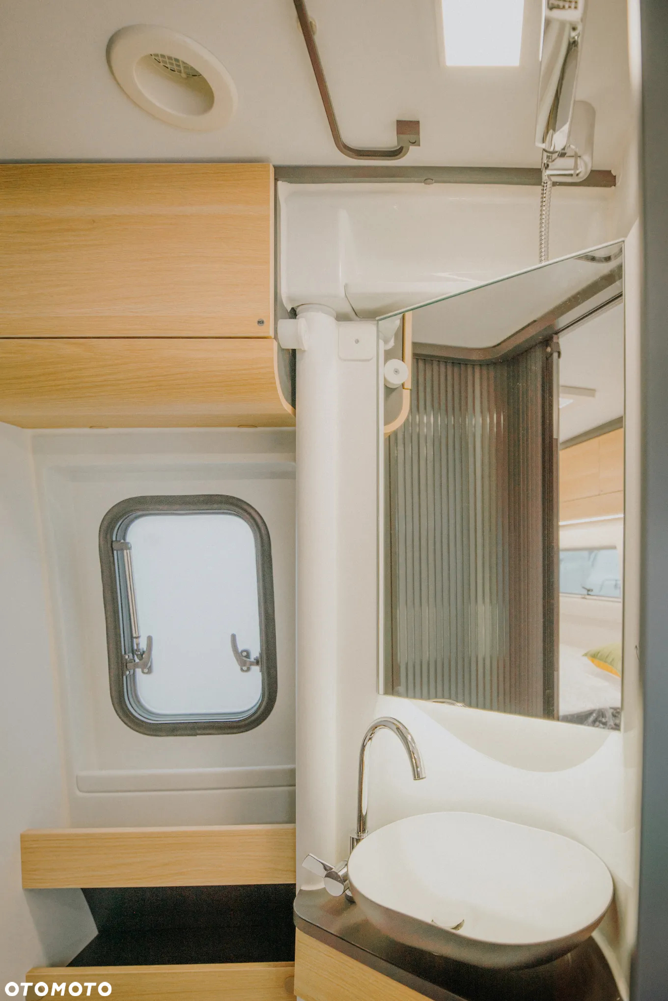 Adria Twin Max 680 SLB - 15
