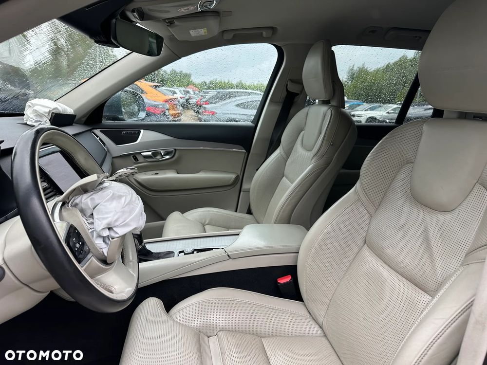Volvo XC 90 - 14