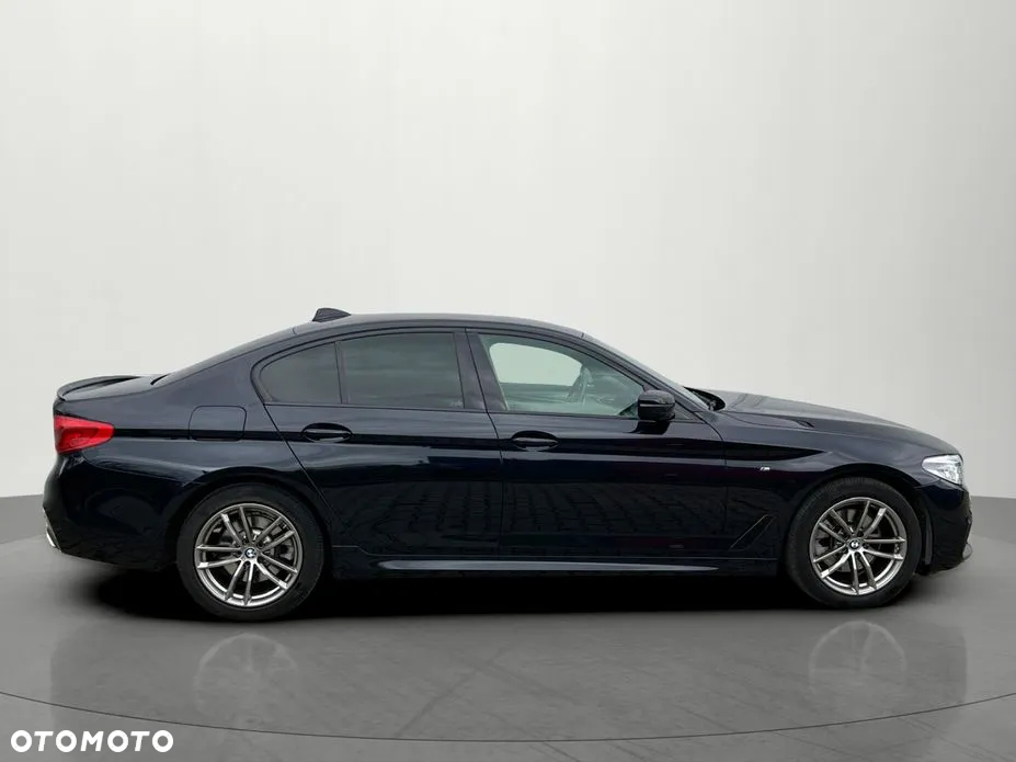 BMW Seria 5 520d xDrive M Sport sport - 8