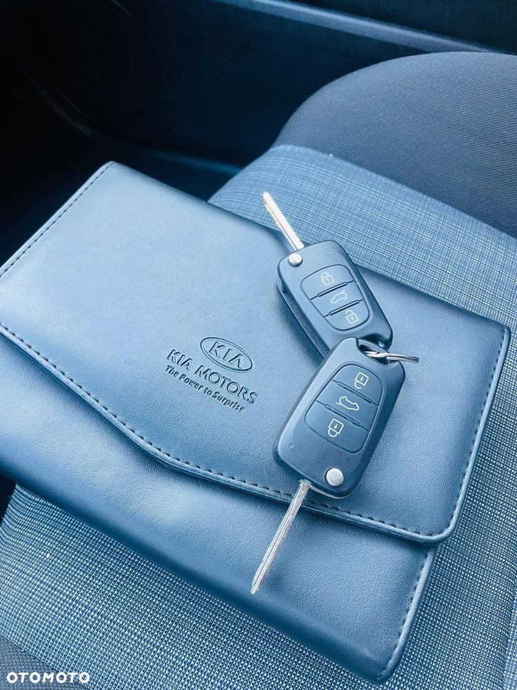 Kia Ceed - 10
