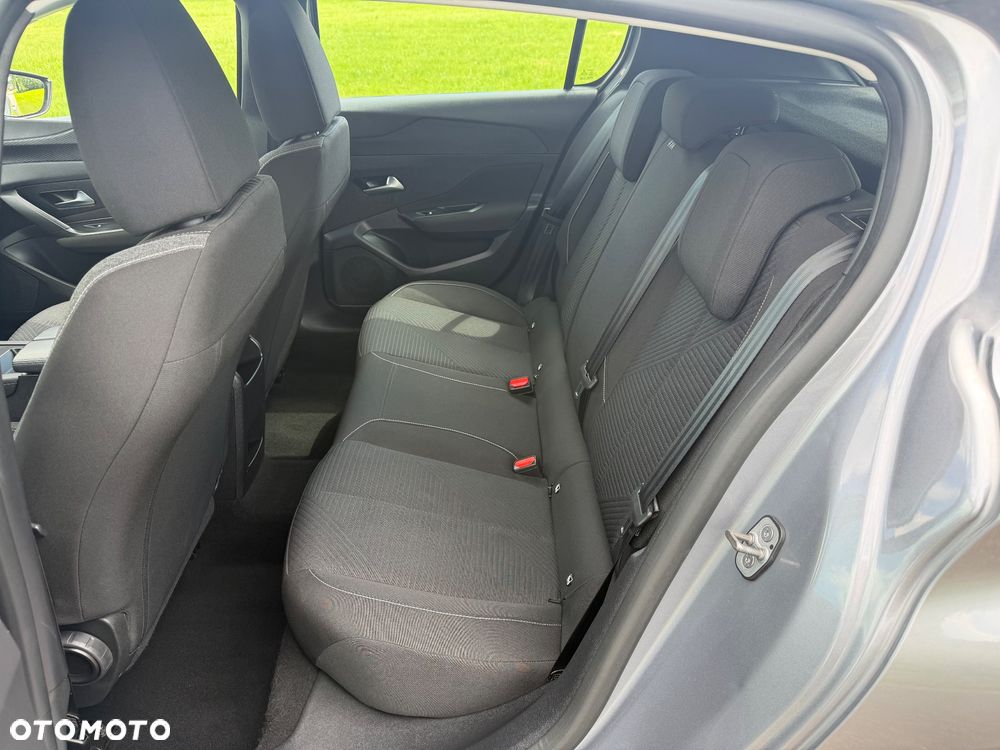 Peugeot 308 PureTech 130 GPF EAT8 Stop & Start Allure Business-Paket - 12
