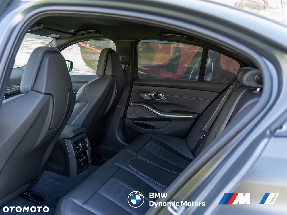 BMW M3 Competition M xDrive - 26