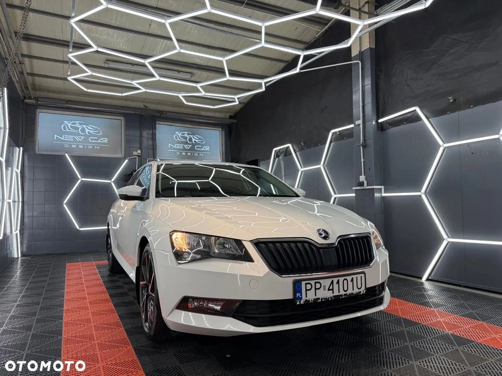 Skoda Superb 2.0 TDI Ambition - 2