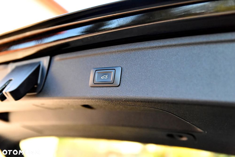 Audi A4 Avant 35 TFSI mHEV S Line S tronic - 11