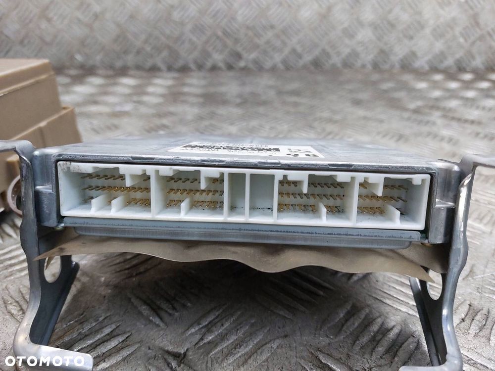 ZESTAW STARTOWY TOYOTA COROLLA VERSO I 2.0 D4D 89661-13120 175800-5371 - 3