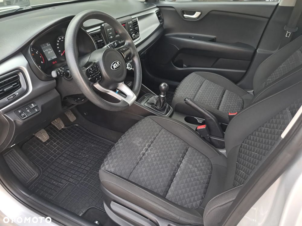 Kia Rio 1.2 M - 10