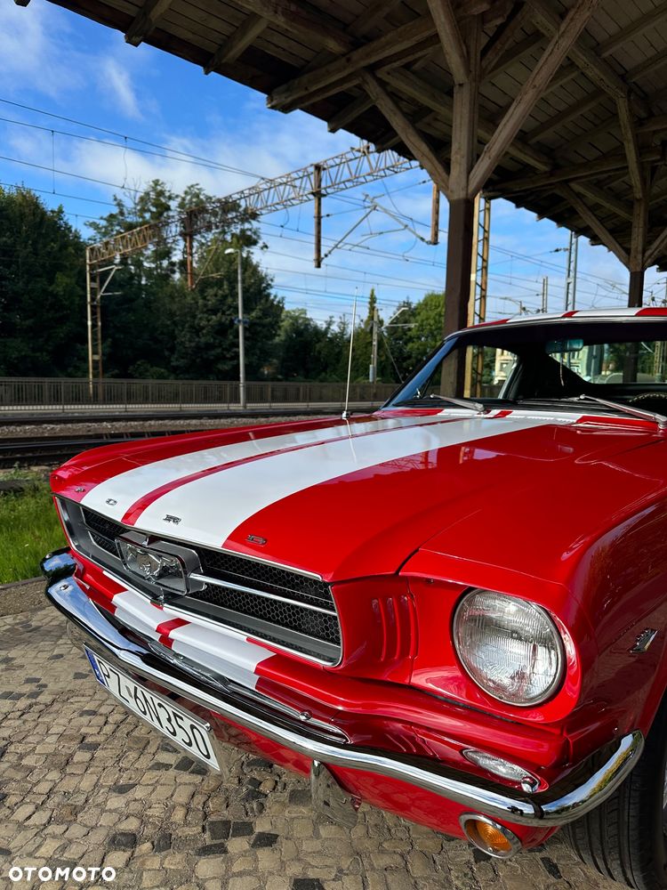 Ford Mustang - 8