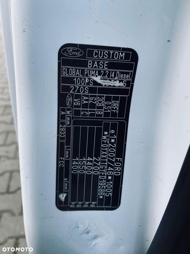 Ford TRANSIT CUSTOM - 28