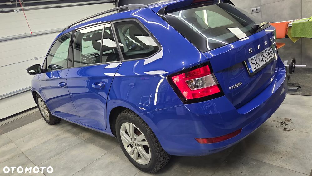 Skoda Fabia 1.0 Ambition Plus - 4