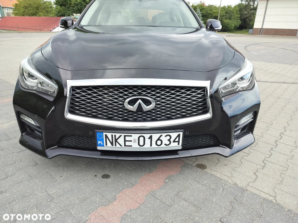 Infiniti Q50 2.0t Sport Sound Studio by Bose - 4
