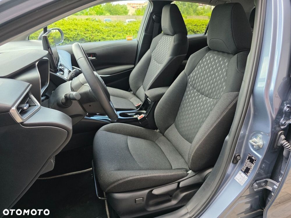 Toyota Corolla 1.8 Hybrid Style - 17