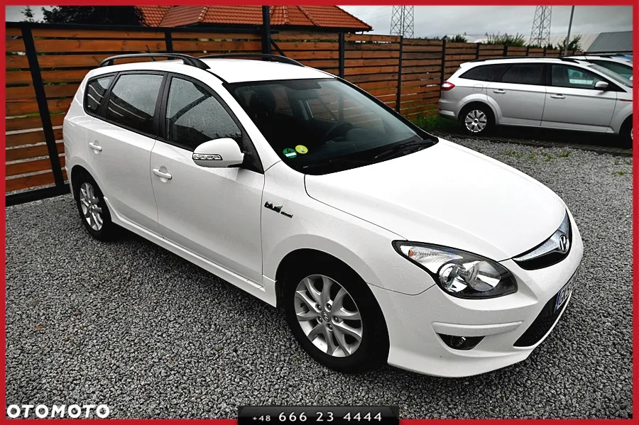 Hyundai i30 1.6 CRDI blue Comfort - 8