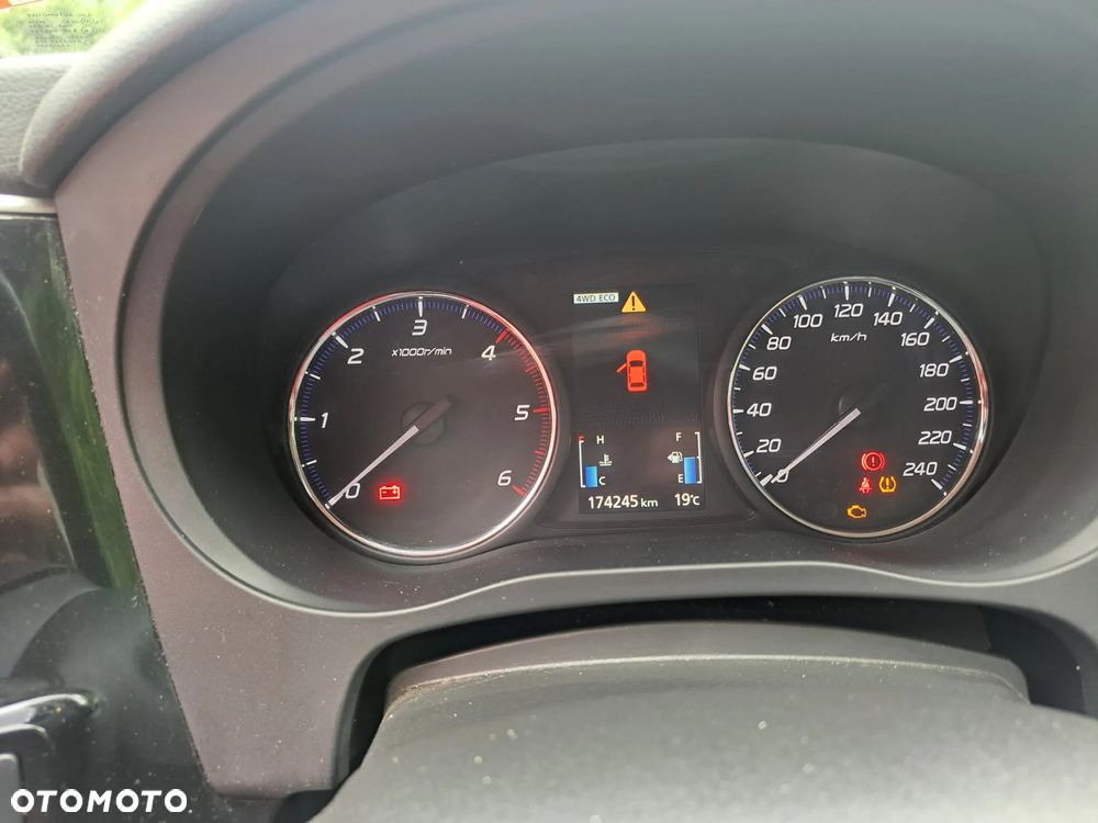 Mitsubishi Outlander 2.2 DI-D 4WD Diamant Edition - 10
