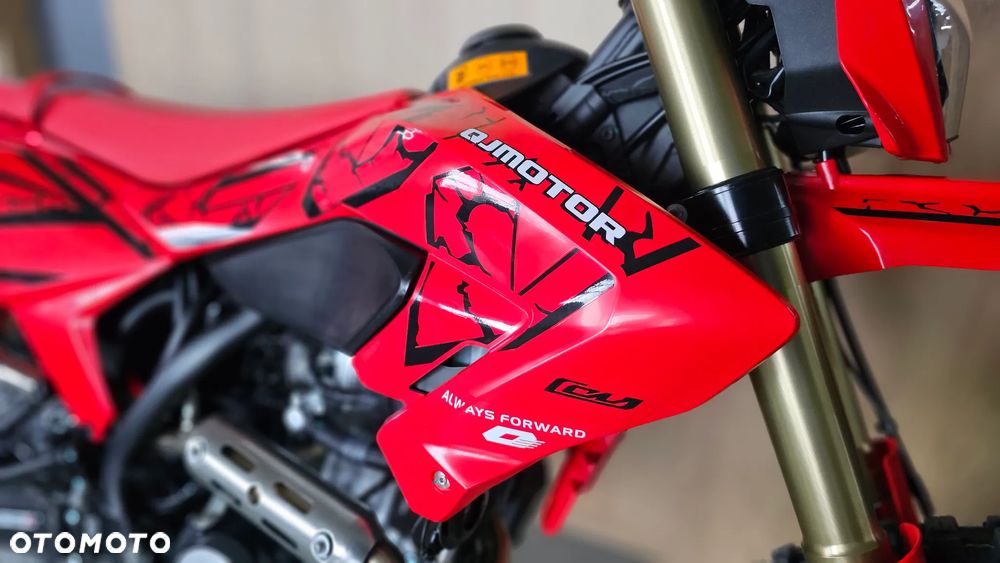 QJMOTOR COV 125X - 8