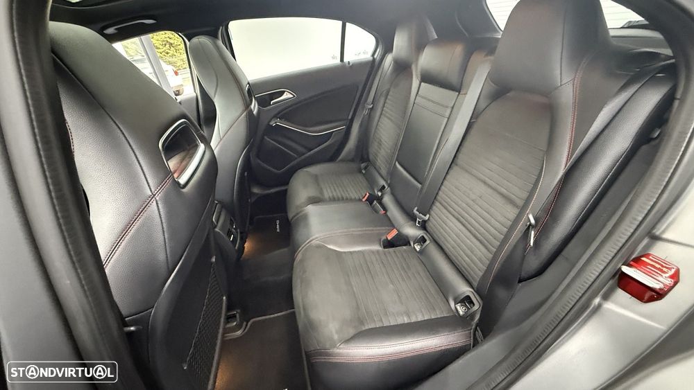 Mercedes-Benz A 45 AMG 4-Matic - 20