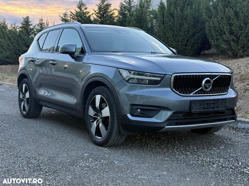 Volvo XC 40 D4 AWD Geartronic Momentum Pro - 3