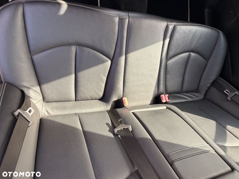 Mercedes-Benz Klasa E 230 7G-TRONIC Elegance - 17