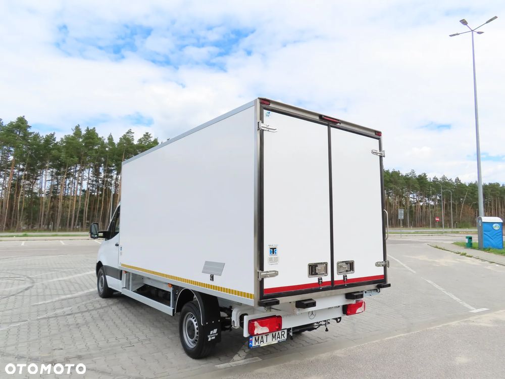 Mercedes-Benz Sprinter 317 CDI 170 KM Chłodnia -32 st.C 8.E.Palet IGLOOCAR 4230 mm Boczne Drzwi, Agregat Thermo King V200 MAX, Rozstaw Osi 4325 mm, Ładowność 910 Kg, GWARANCJA FABRYCZNA,  Stan Wizualny I Techniczny NOWY Tak Jak Z Taśmy Produkcyjnej Gotowy Dostępny OKAZJA POLECAM - 5
