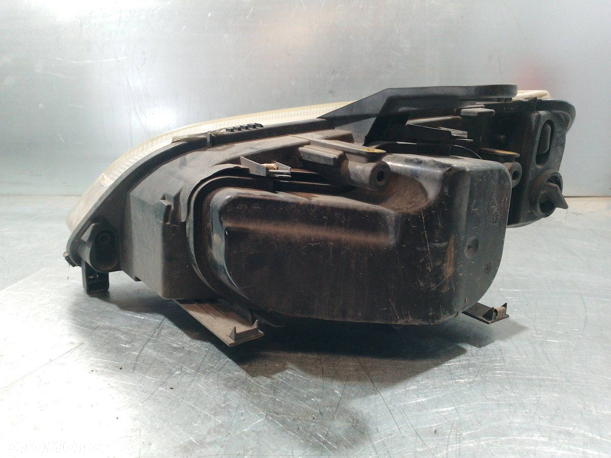 LAMPA PRAWA PRZÓD FORD C-MAX I 270602RH - 4